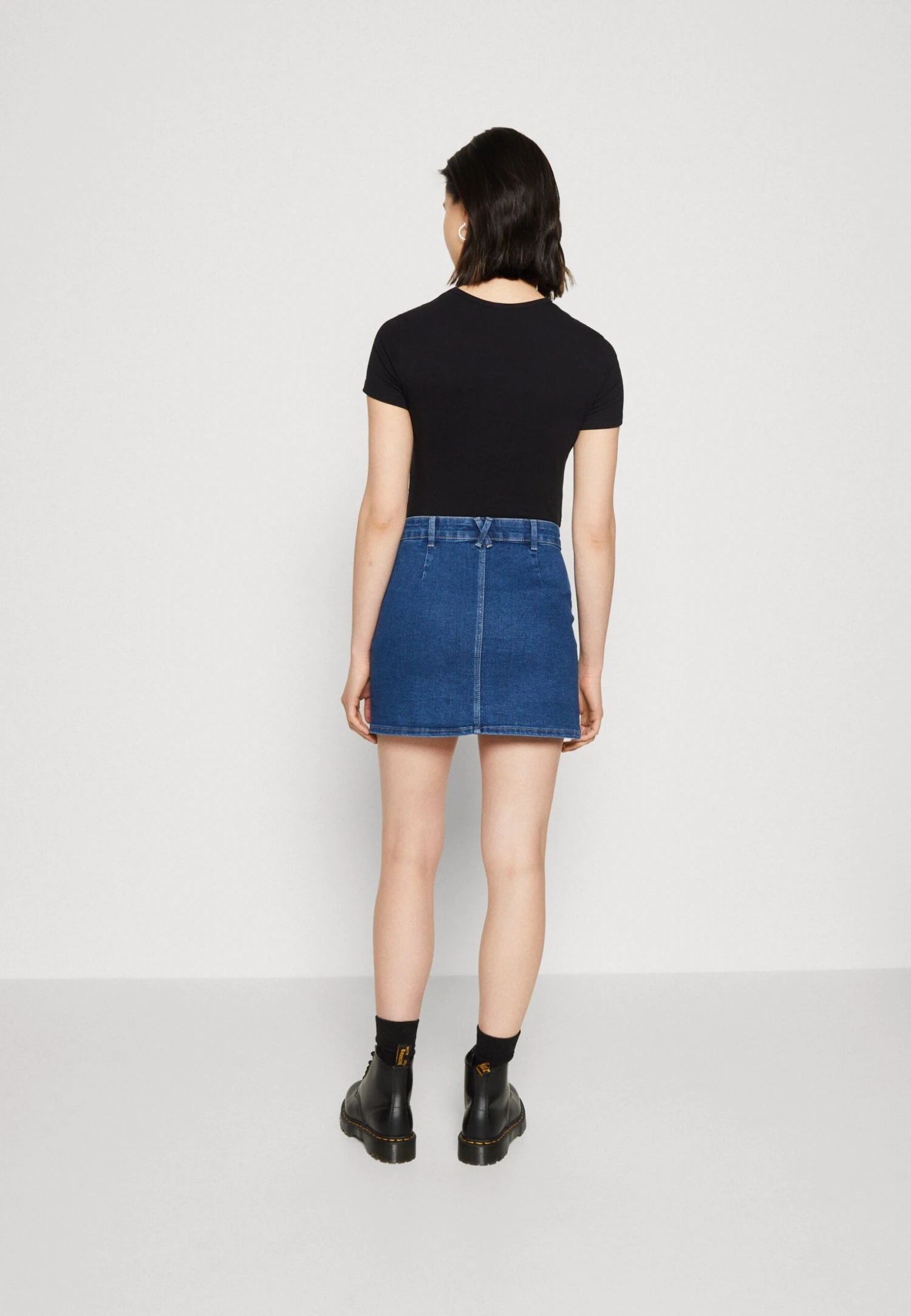 ONLY Onldaisy Mini Skirt Pimbox - Pencil Skirt - Medium Blue Denim 5 ONLY Onldaisy Mini Skirt Pimbox - Pencil Skirt - Medium Blue Denim - Image 3