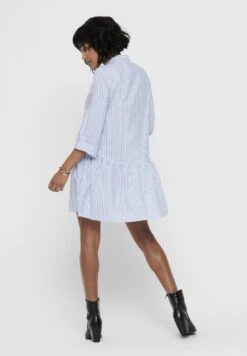 ONLY Onlditte Life3/4- Shirt Dress - Cloud Dancer/Blue -Pieces Shop 03f2dba073f54e0eba6a3654a8a796e4