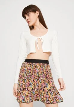 ONLY Onlabigail Life Plissee Skirt - A-Line Skirt -Pieces Shop 06e2a3d881404f55ab391fe280e863c3