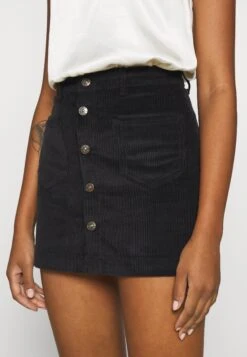 ONLY Onlamazing Life Skirt - A-Line Skirt 11 ONLY Onlamazing Life Skirt - A-Line Skirt -Pieces Shop 093740526c04491c8fd2a6495bddf80f