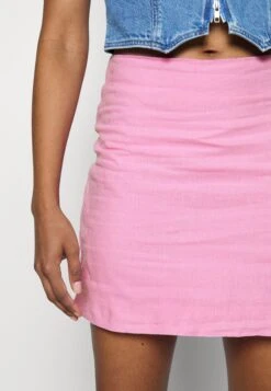 Gina Tricot Ronja Blend Skirt - Mini Skirt - Begonia Pink -Pieces Shop 1363d2965aa142c4b43e43fe6bb3778b