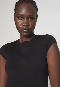 Victoria Beckham Bodyline Cap Sleeve Fitted Mini Dress - Jumper Dress - Black -Pieces Shop 160bc742ff64400cb9375d17f032e81a