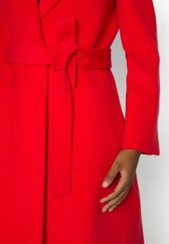 MAX & Co. Runaway - Classic Coat 13 MAX & Co. Runaway - Classic Coat -Pieces Shop 16177a9e522a44a6966b7bcbeeb557a3