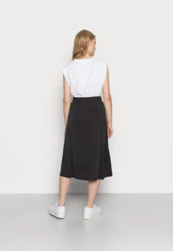 Minimum Regisse - A-Line Skirt - Black 9 Minimum Regisse - A-Line Skirt - Black -Pieces Shop 1716ea0cc34f4e28827148183f6c6114
