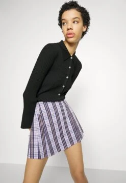 Hugo Roelle - Mini Skirt 14 Hugo Roelle - Mini Skirt -Pieces Shop 1ec2ac829f7a461ab064789cd65341a8