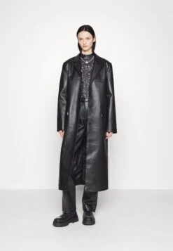 Han Kjøbenhavn Coat - Classic Coat 11 Han Kjøbenhavn Coat - Classic Coat -Pieces Shop 1edc21fce45a4e428af846731f5d8cda