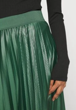 Vinitban - Pleated Skirt -Pieces Shop 1f34d1d5ce3c449c8d7ead4aa59b4bfe