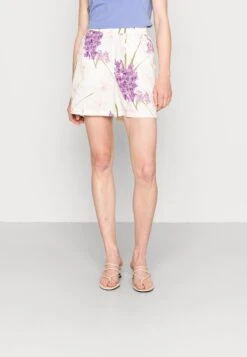 Selected Femme Slfetopa Wide- Shorts - Antique White