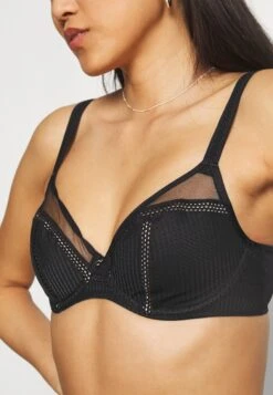 Chantelle Chic Essential - Underwired Bra -Pieces Shop 21d31f3f4e8e4945a710cace6aaa4796