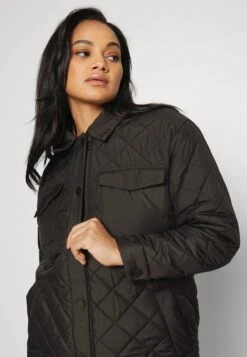 ONLY CARMAKOMA Carnewtanzia Long Quilted Shacket - Classic Coat - Black -Pieces Shop 2338b2089d844fdeba5aafc9c782ef84