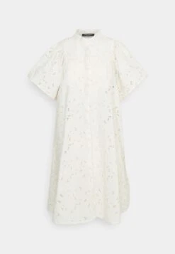 Bruuns Bazaar Tithonia Philly Dress - Shirt Dress - Snow White 12 Bruuns Bazaar Tithonia Philly Dress - Shirt Dress - Snow White -Pieces Shop 27b087488b674694925167133b2d0c75