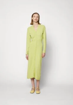 Holzweiler Trieste Dress - Jumper Dress 12 Holzweiler Trieste Dress - Jumper Dress -Pieces Shop 28366ffd10e84b38a873614f7bd739e8