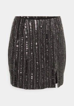 Patrizia Pepe Gonna - Mini Skirt 10 Patrizia Pepe Gonna - Mini Skirt -Pieces Shop 294c5c4943f140db95b90a3ae3679997