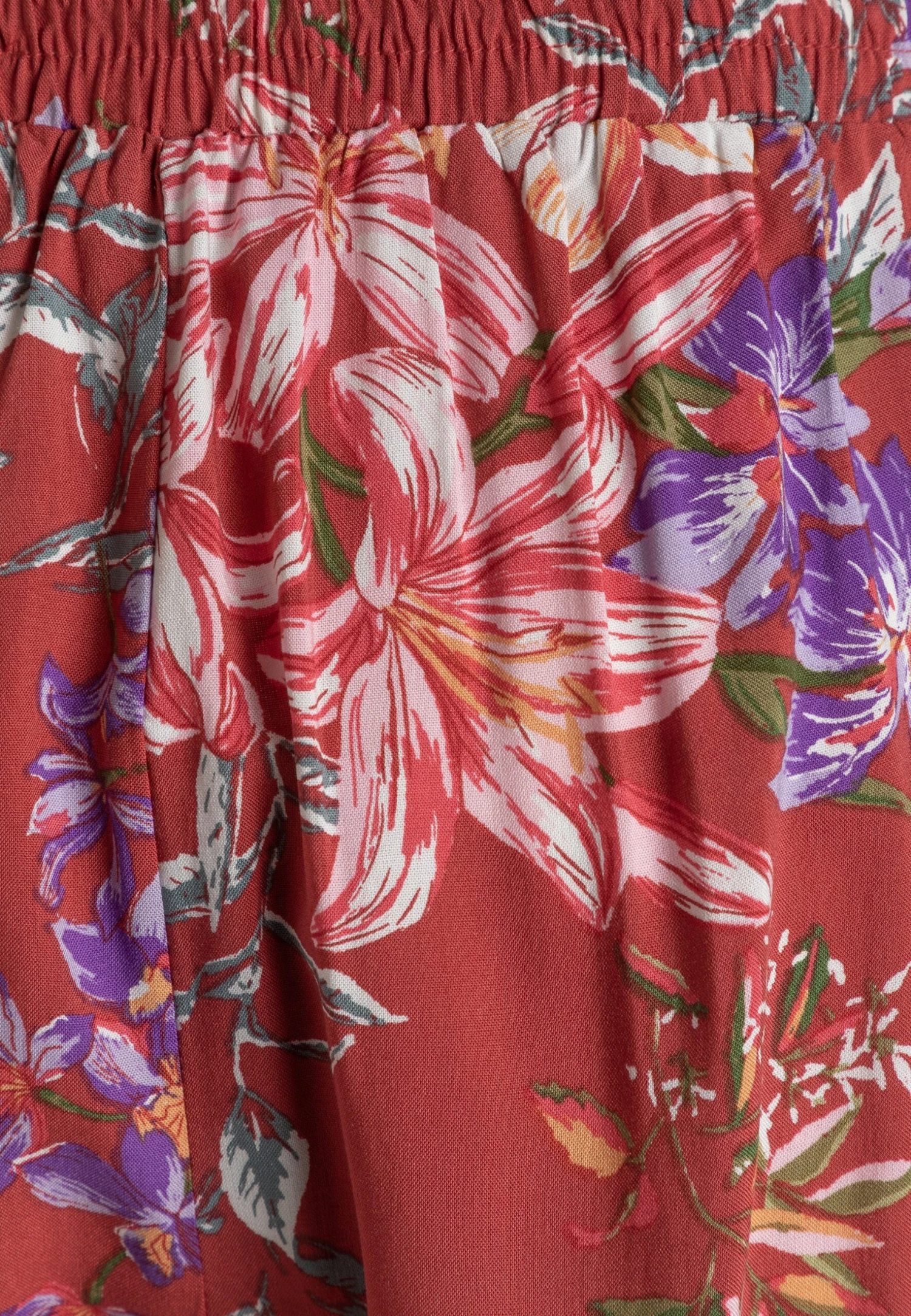 ONLY Onlnova Smilla Belt - Shorts - Mineral Red 7 ONLY Onlnova Smilla Belt - Shorts - Mineral Red - Image 5