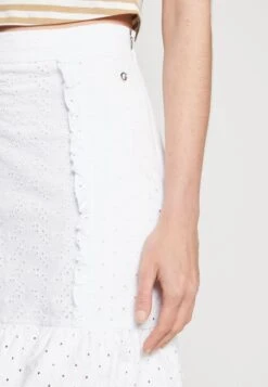 Guess Ruffle Aini Skirt - Pencil Skirt 11 Guess Ruffle Aini Skirt - Pencil Skirt -Pieces Shop 2b8e8ef73e75405482a0519bc04c9c67