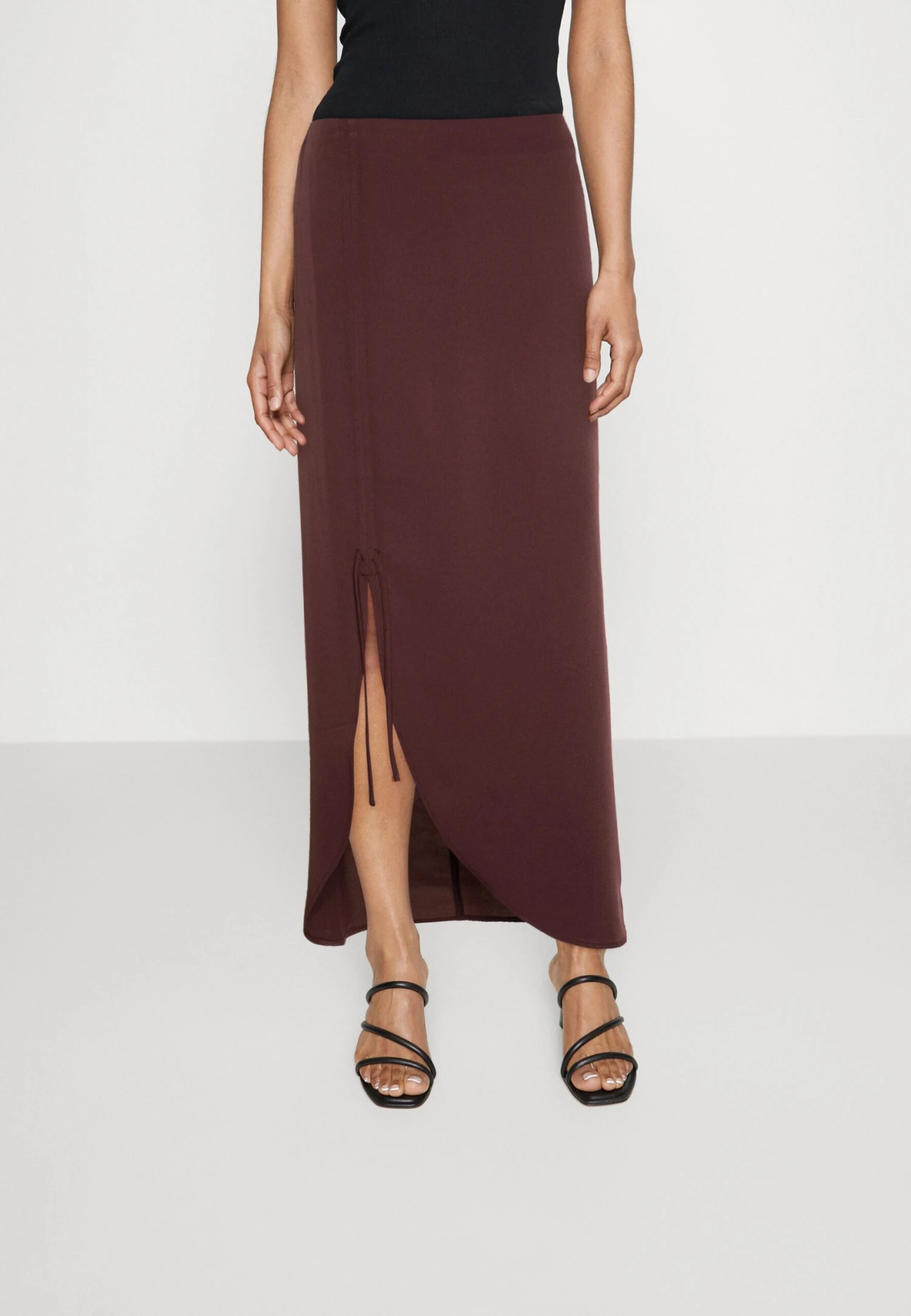 Gestuz Brayagz Skirt - Maxi Skirt 3 Gestuz Brayagz Skirt - Maxi Skirt