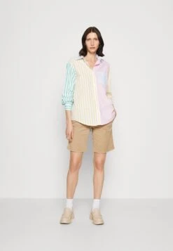 ESPRIT Chino - Shorts - Taupe -Pieces Shop 2f062ea99dba4684a20ccc7892bb8538