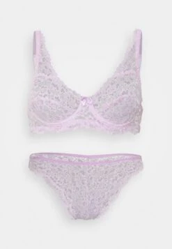 Trendyol Briefs - Lila -Pieces Shop 30502f29845d45969ca08baaa90a8624