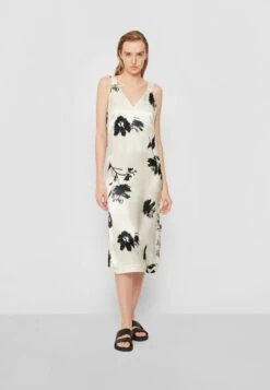 Calvin Klein Modern Slip Dress - Cocktail Dress / Party Dress - Vanilla Ice -Pieces Shop 37adeaf0ca2641afa0bf22675eb9b50b