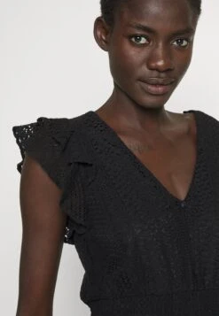 Vero Moda Tall Vmhoney Vneck Short Dress - Shirt Dress -Pieces Shop 3823c3c95d6646749336936a50df5fb7