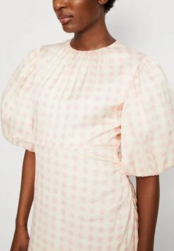 By Malina Eira Dress French Ditsy - Occasion Wear - Pink 13 By Malina Eira Dress French Ditsy - Occasion Wear - Pink -Pieces Shop 38336021967c4836a6c6e5c27e5a871c