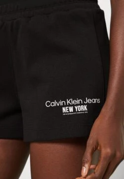Calvin Klein Jeans Insert Interlock - Shorts - Ck Black -Pieces Shop 38d294d2bb0c433e8b8fc9cb5cd3463a