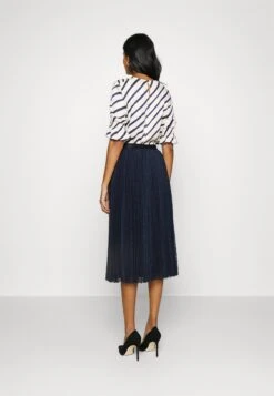 MAX & Co. Lady - Pleated Skirt - Blue -Pieces Shop 393c1c90cee74f0d9cb748c6fdec7791
