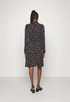 Selected Femme Slffiola Shirt Dress - Shirt Dress -Pieces Shop 3ab07d2c14f44f1d80f59e863b388aca