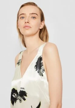 Calvin Klein Modern Slip Dress - Cocktail Dress / Party Dress - Vanilla Ice -Pieces Shop 3b23de575ad94b3ab5bb0616c7ada5e0