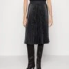 MAX & Co. Galatina - Pleated Skirt - Black