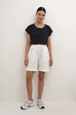 Kaffe Kanaya - Shorts - Chalk -Pieces Shop 3e902472c02c41b38f84fb3c035da9fd