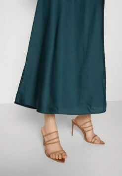 Vila Viellette Long Skirt - Maxi Skirt - Ponderosa Pine -Pieces Shop 3faaf7ecfdce4ff7ac1448af8988ee74