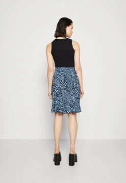 B.young Joella Frill Skirt - A-Line Skirt 10 B.young Joella Frill Skirt - A-Line Skirt -Pieces Shop 419768b248b841cba61d4806523c167b