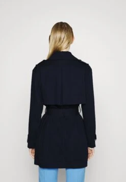 Boss Crinzy - Trenchcoat - Dark Blue 11 Boss Crinzy - Trenchcoat - Dark Blue -Pieces Shop 46e9e0e8f9bd42e3bb0bfef68ef12f88