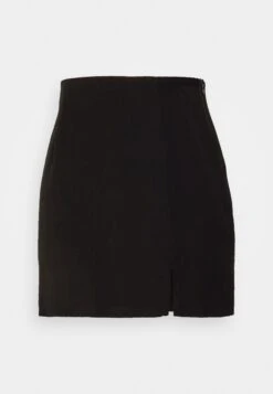 Objlisa Skirt - Mini Skirt - Black -Pieces Shop 472c407f00e4442b8a5daf4aec0f7b48