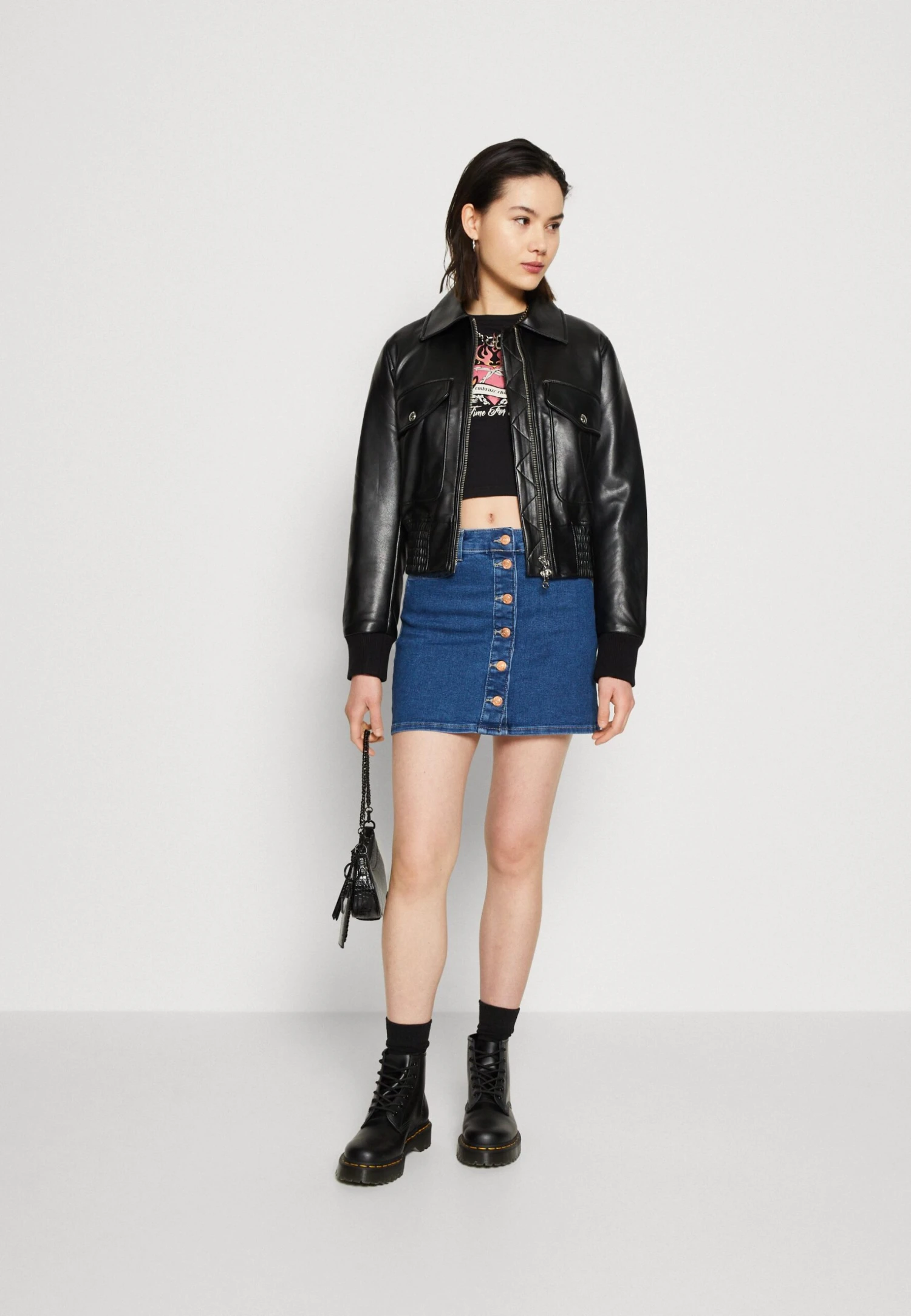 ONLY Onldaisy Mini Skirt Pimbox - Pencil Skirt - Medium Blue Denim 4 ONLY Onldaisy Mini Skirt Pimbox - Pencil Skirt - Medium Blue Denim - Image 2