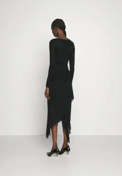 Patrizia Pepe Gonna - Pleated Skirt -Pieces Shop 4b5accfbd0994d328a23308ccd005dfc