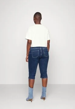 Vero Moda Curve Vmruna Seven Knickers - Denim Shorts - Medium Blue Denim -Pieces Shop 4c75563d485a48998e8e20fd68d59e72