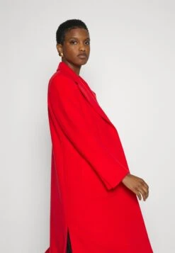 MAX & Co. Runaway - Classic Coat 11 MAX & Co. Runaway - Classic Coat -Pieces Shop 4d2db222b27b4faaa82d8290d208fa40