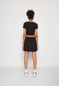 Noisy May Nmkirby Paperbag Short Skirt - Mini Skirt - Black 10 Noisy May Nmkirby Paperbag Short Skirt - Mini Skirt - Black -Pieces Shop 4debbdda378b406abdd2160b8a072575