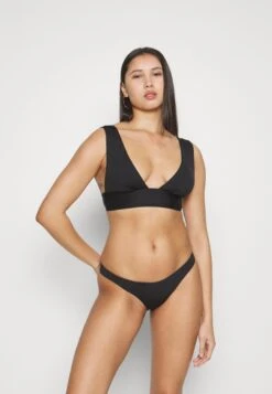 Max Mara Leisure Selma - Swimming Briefs - Nero -Pieces Shop 4e4fa298f083466589524f21d85f75a2