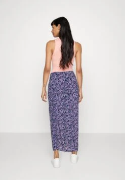 Sofie Schnoor Skirt - Maxi Skirt -Pieces Shop 567c0af18d30403d848f9d0f02ca2bff