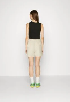 Pepe Jeans Corina - Shorts - Stone -Pieces Shop 58d879f53ecb42c7b3b611f556bd3a63