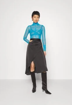 Han Kjøbenhavn Slit Long Drape Skirt - A-Line Skirt - Black -Pieces Shop 5d1d249fba084db28ae537beb2070c50