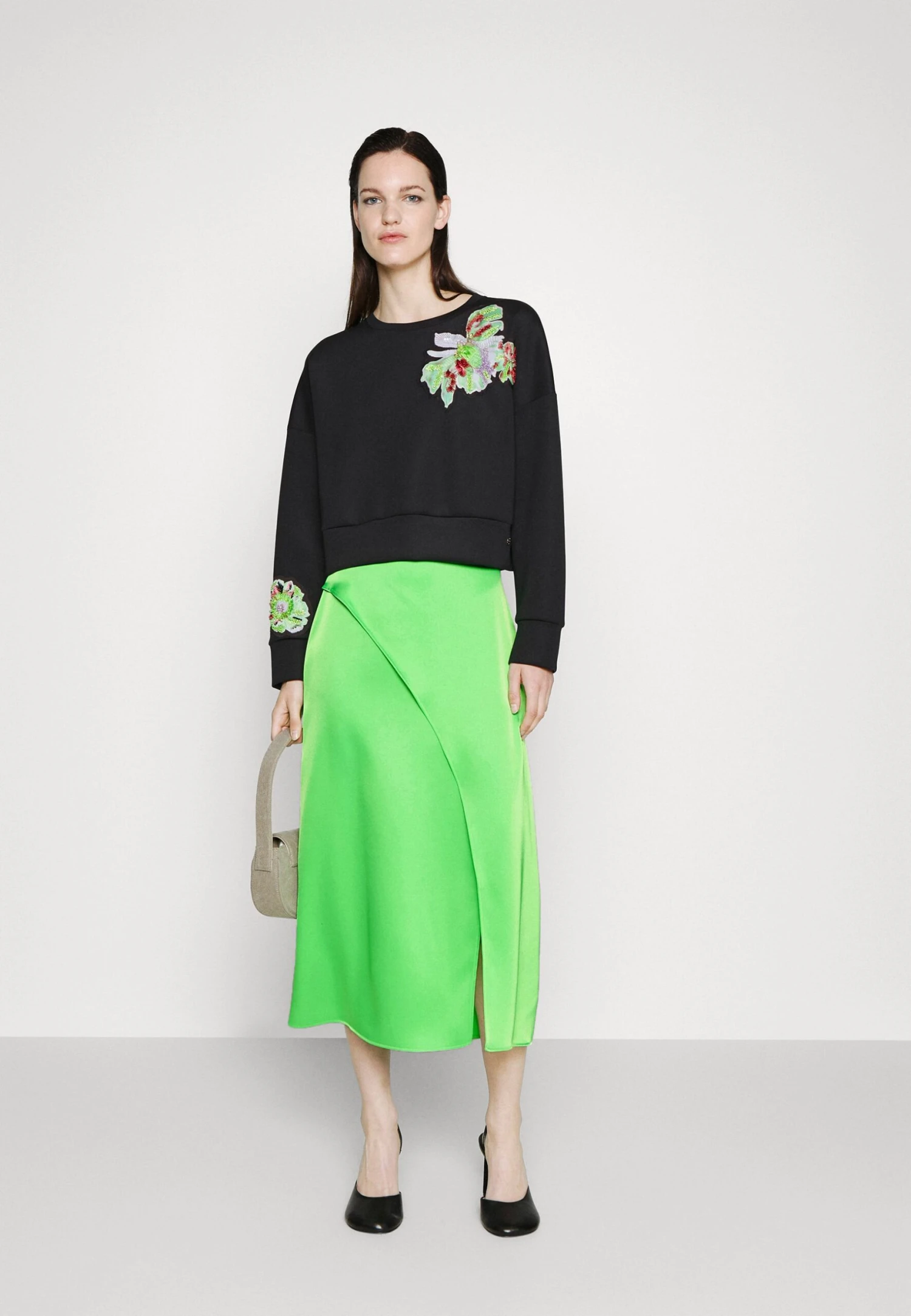 MARC CAIN A-Line Skirt - Dark Apple Green 4 MARC CAIN A-Line Skirt - Dark Apple Green - Image 2