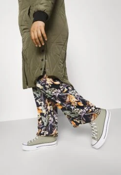 ONLY CARMAKOMA Carcarrot - Winter Coat - Kalamata -Pieces Shop 5fb724019bfb4d06a3af62ad8fcb1e68