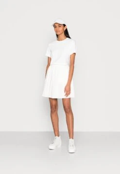 Selected Femme Mini Skirt - Snow Whithe -Pieces Shop 605e34b9f9cf4138881db73e1ffacb5d