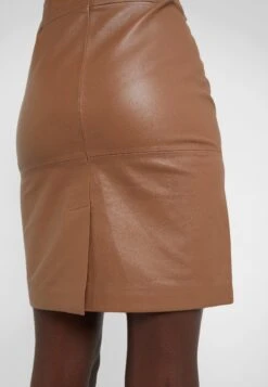 Cecilia - Pencil Skirt - Golden Camel -Pieces Shop 60ebbbc23fae43e59d9abe0aad1addc1