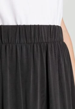 Minimum Regisse - A-Line Skirt - Black 11 Minimum Regisse - A-Line Skirt - Black -Pieces Shop 60f6d2056d5d4e16bc57867172d67b1c