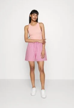 Sofie Schnoor Shorts - Soft Pink -Pieces Shop 655d7fa4e4b04cc1bac96260b1b1b31e